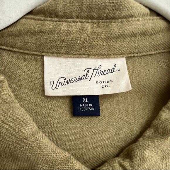 Universal Thread Green Linen Button Down - Picture 3 of 4